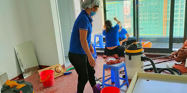 Có rất nhiều lợi ích của việc thuê vệ sinh công nghiệp đem lại
